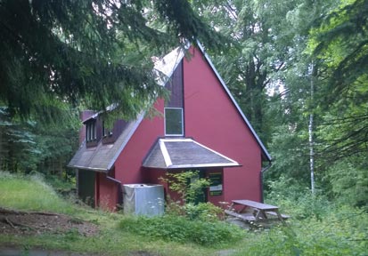 Aussenansicht der Trekkinghütte Grensbaude